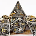 Pure Cobre Hollow Metal Dice aparecido con Dragón 3D